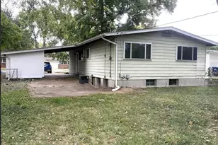 810 Manresa Ln, Florissant, MO 63031 - Photo 13