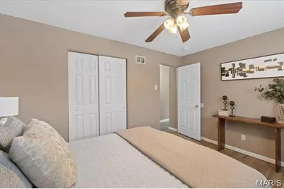 8720 Marcella Avenue, Saint Louis, MO 63121 - Photo 13