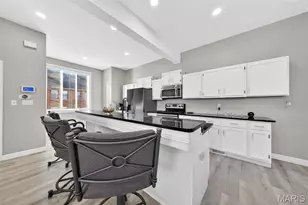 28 Columbus Square Dr, Saint Louis, MO 63101 - Photo 9