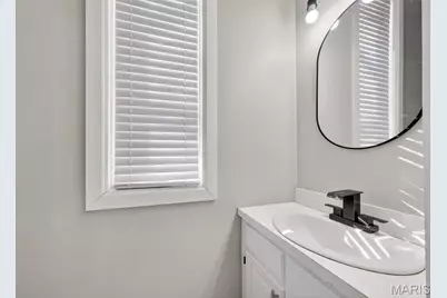 28 Columbus Square Drive, Saint Louis, MO 63101 - Photo 15