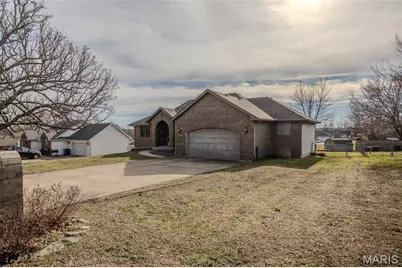 218 Hillside Court, Lebanon, MO 65536 - Photo 3