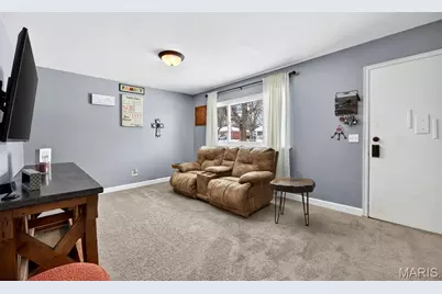 520 Kent Drive, Wentzville, MO 63385 - Photo 7