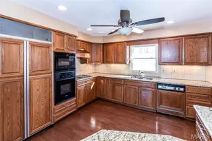 1031 Glenway Dr, Saint Louis, MO 63122 - Photo 9