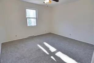 1258 Belgrove Dr, Saint Louis, MO 63137 - Photo 11