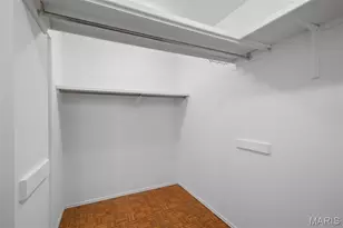 585 Coeur de Royale Dr, Creve Coeur, MO 63141 - Photo 39