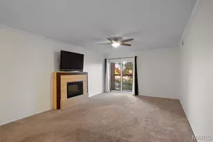 585 Coeur de Royale Dr, Creve Coeur, MO 63141 - Photo 15