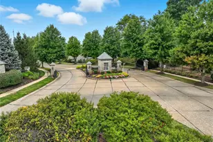 153 Kendall Bluff Ct, Chesterfield, MO 63017 - Photo 41