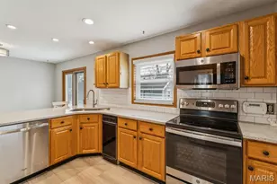 6900 Foxcroft Dr, Affton, MO 63123 - Photo 11