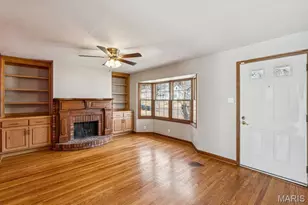 6900 Foxcroft Dr, Affton, MO 63123 - Photo 11