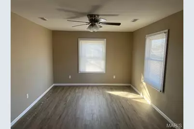 348 W 2nd Street, Lebanon, MO 65536 - Photo 3