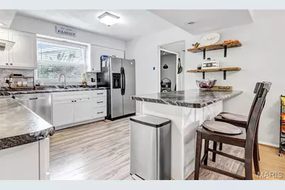 1730 Parktree Lane, Saint Louis, MO 63138 - Photo 13