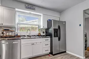 1730 Parktree Ln, Saint Louis, MO 63138 - Photo 5