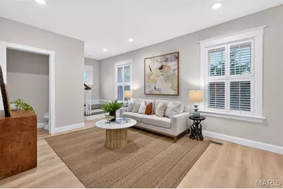 6810 Pershing Avenue, University City, MO 63130 - Photo 7