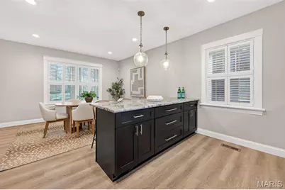 6810 Pershing Avenue, University City, MO 63130 - Photo 19