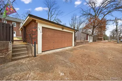 6810 Pershing Avenue, University City, MO 63130 - Photo 33