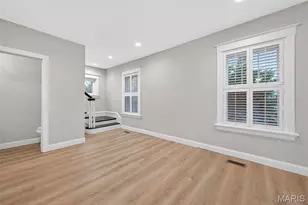 6810 Pershing Ave, University City, MO 63130 - Photo 7