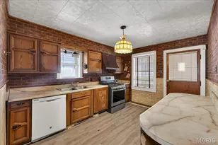 6915 Edison Ave, Velda City, MO 63121 - Photo 11