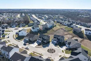 217 Hidden Bluffs Dr, Lake Saint Louis, MO 63367 - Photo 47