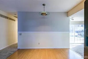 2340 Charter Wood Ct, Maryland Heights, MO 63043 - Photo 5