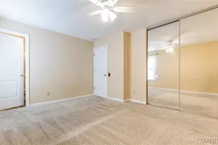 2340 Charter Wood Ct, Maryland Heights, MO 63043 - Photo 11