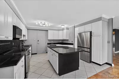 900 S Hanley Road #7E, Clayton, MO 63105 - Photo 17