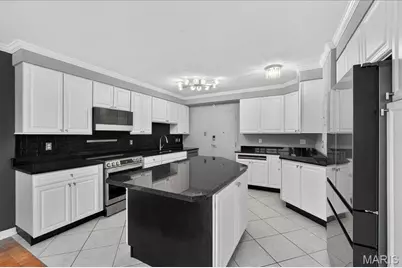 900 S Hanley Road #7E, Clayton, MO 63105 - Photo 15