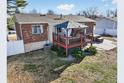 893 Napoli Drive, Ballwin, MO 63021 - Photo 59