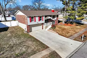 893 Napoli Dr, Ballwin, MO 63021 - Photo 53