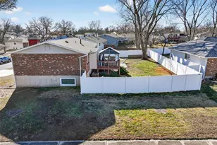 893 Napoli Dr, Ballwin, MO 63021 - Photo 55