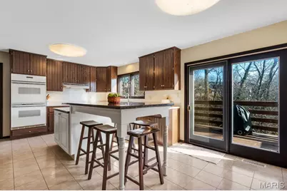 710 Briarfarm Lane, Kirkwood, MO 63122 - Photo 9