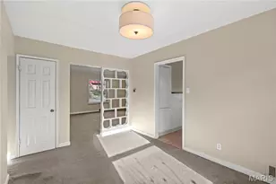 1036 Groby Rd, University City, MO 63130 - Photo 9