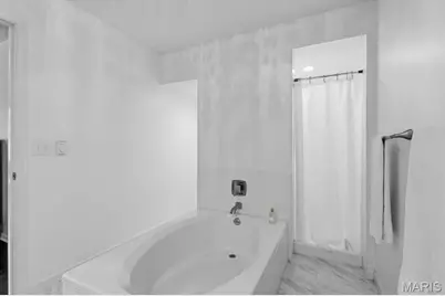 182 N Brentwood Boulevard #3, Clayton, MO 63105 - Photo 15