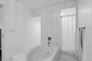 182 N Brentwood Blvd, Clayton, MO 63105 - Photo 15