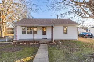 536 Pine St, Farmington, MO 63640 - Photo 3