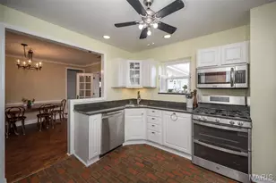809 Brownell Ave, Saint Louis, MO 63122 - Photo 13