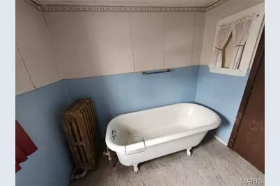 206 Buckner Street, Paris, MO 65275 - Photo 27