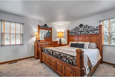 4727 Ringer Road, Saint Louis, MO 63129 - Photo 19