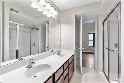 131 Saravalle Drive, Saint Peters, MO 63376 - Photo 13