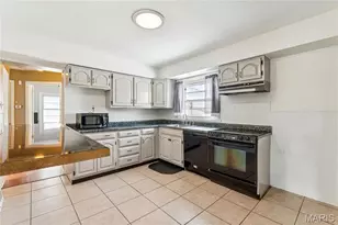 9255 Leith Ave, Woodson Terrace, MO 63134 - Photo 27