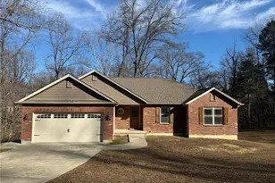 18 Wedgewood Dr, Union, MO 63084 - Photo 1