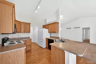 1155 Villa Flora Dr, O'Fallon, MO 63366 - Photo 21