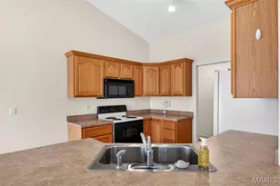 1155 Villa Flora Dr, O'Fallon, MO 63366 - Photo 23