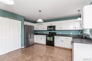 909 Winston Ct, Hillsboro, MO 63050 - Photo 7