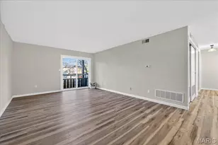 1400 Heritage Landing, Saint Charles, MO 63303 - Photo 11