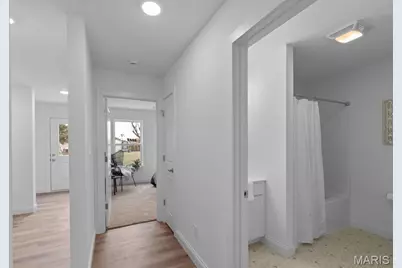 4116 Virginia Avenue, Saint Louis, MO 63118 - Photo 13