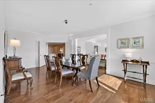 750 S Hanley Rd, Saint Louis, MO 63105 - Photo 9