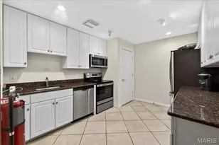 750 S Hanley Rd, Saint Louis, MO 63105 - Photo 39