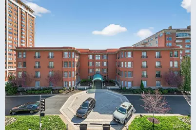 750 S Hanley Road #54, Saint Louis, MO 63105 - Photo 1