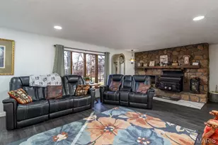 20193 SW Oakwood Dr, Lebanon, MO 65536 - Photo 5