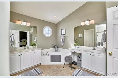 7409 Heathermoor Lane, O'Fallon, MO 63368 - Photo 67